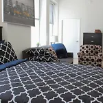 Millennium Park Three-Bedroom Apartment 5Th Floor Unit 5