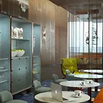 Hotel Emc2, Autograph Collection Chicago