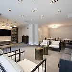 Gold Apartment