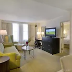 Hampton & Chicago-downtown Hotel 3*