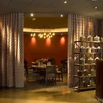 Doubletree By Hilton Magnificent Mile
