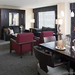 Doubletree By Hilton Magnificent Mile 4*