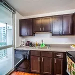 Suite Home Chicago - Eugenie Terrace Two-Bedroom Apartment