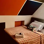 Homestay Hollywood Llc Chicago