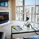 The Penthouse At Grand Plaza Aparthotel 4*
