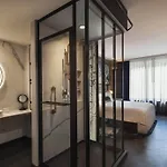 Hotel Emc2, Autograph Collection Chicago
