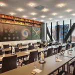 Emc2, Autograph Collection Chicago