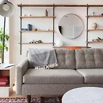 Sonder Lincoln Park Aparthotel Chicago