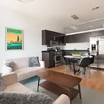 Sonder Lincoln Park Aparthotel 3*