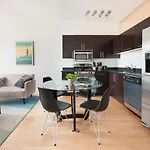 Sonder Lincoln Park 3* Chicago