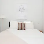 Sonder Lincoln Park Aparthotel Chicago