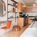 Sonder Lincoln Park Aparthotel 3*