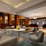 Hilton Magnificent Mile 3*