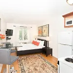 Airy Studio In Gold Coast By Sonder