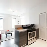 Sonder — Roosevelt Suites
