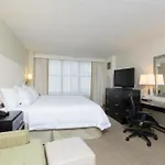 Hampton & Chicago-downtown Hotel 3*