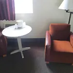 Amber Inn Chicago