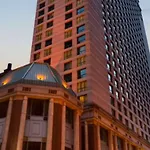 Hilton Magnificent Mile Hotel 3*