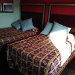 Motel Aloha Chicago