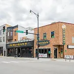 Cool 2br Close To Fun - Grace 2 *