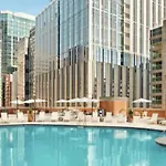 Hilton Grand Vacations Club Magnificent Mile Chicago