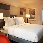 Hilton Grand Vacations Club Magnificent Mile 3* Chicago