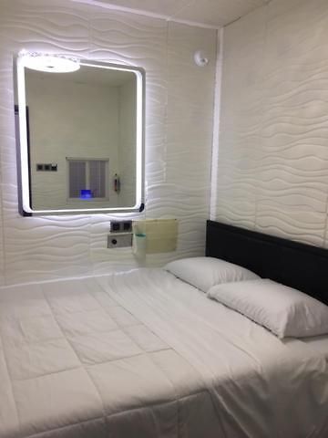 Bnb-1 Capsule hotel Chicago