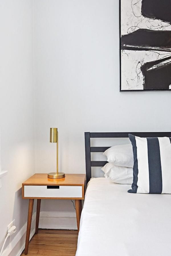 1br Modern Close To Shops & Restaurants - Belmont C6