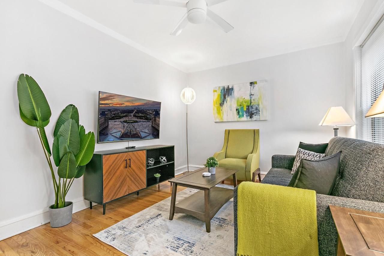 Apartment Conveniently Located 1br - Marshfield E2 *