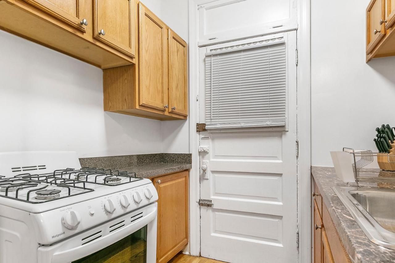 Conveniently Located 1br - Marshfield E2