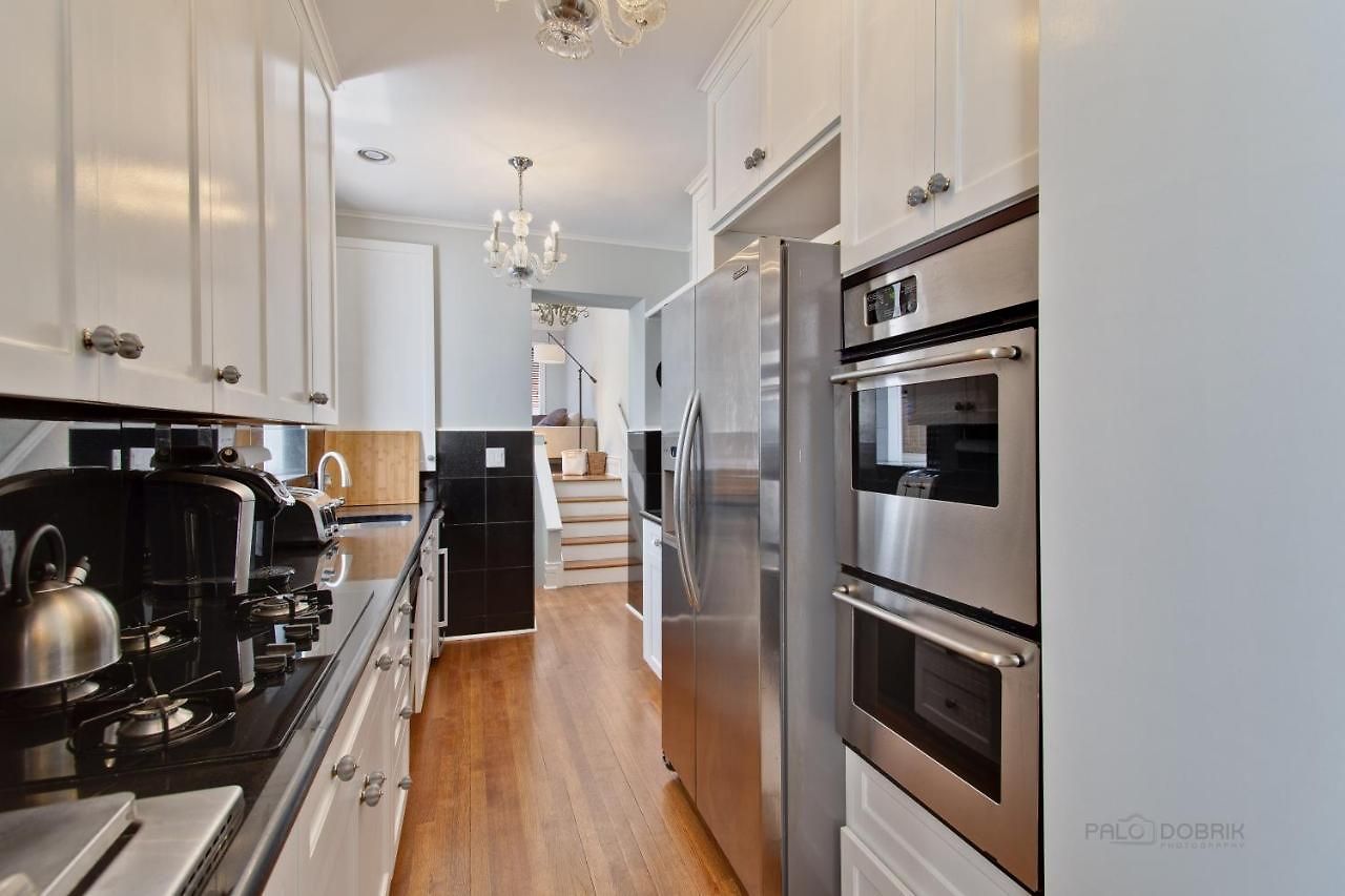 Historic Luxury Townhouse In Downtown