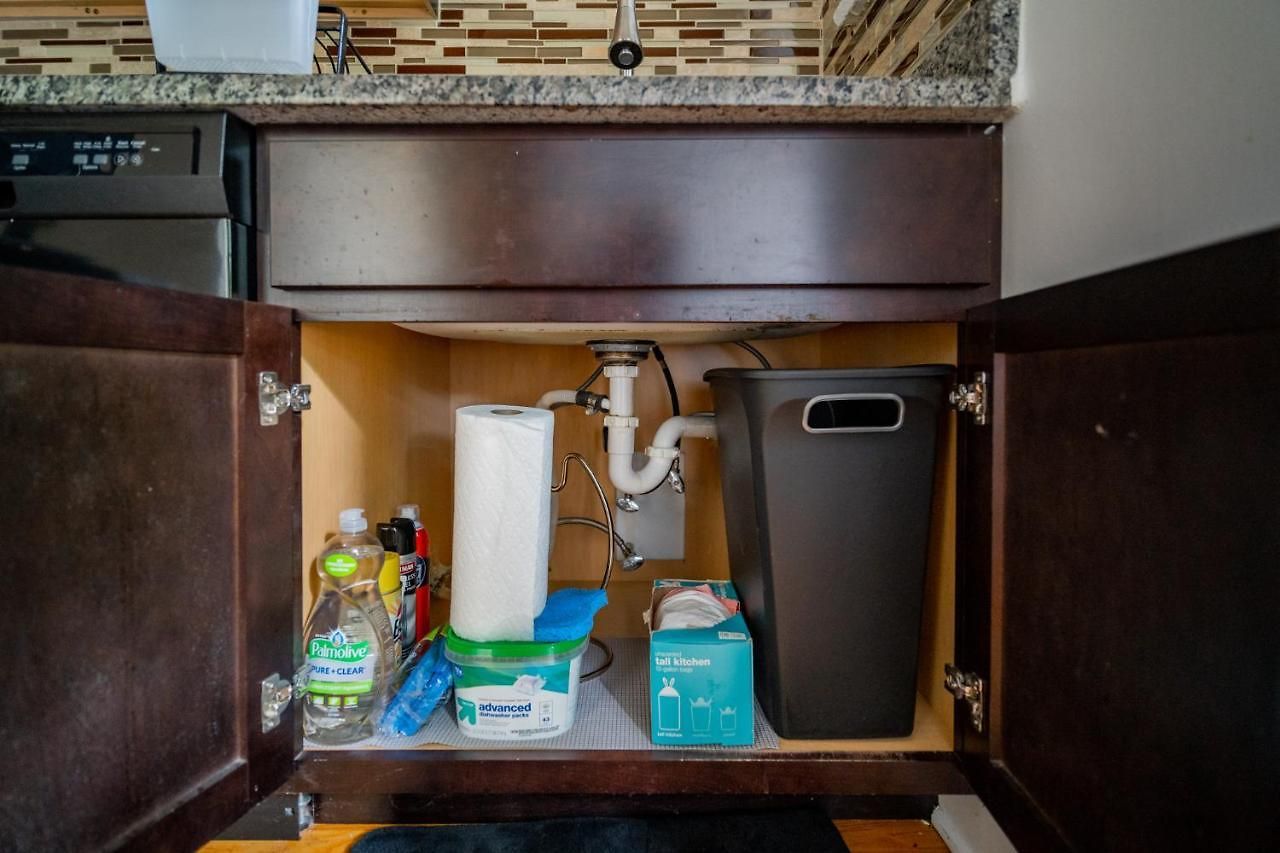 3-bedroom Gem With In-unit Laundry - Lawndale 1