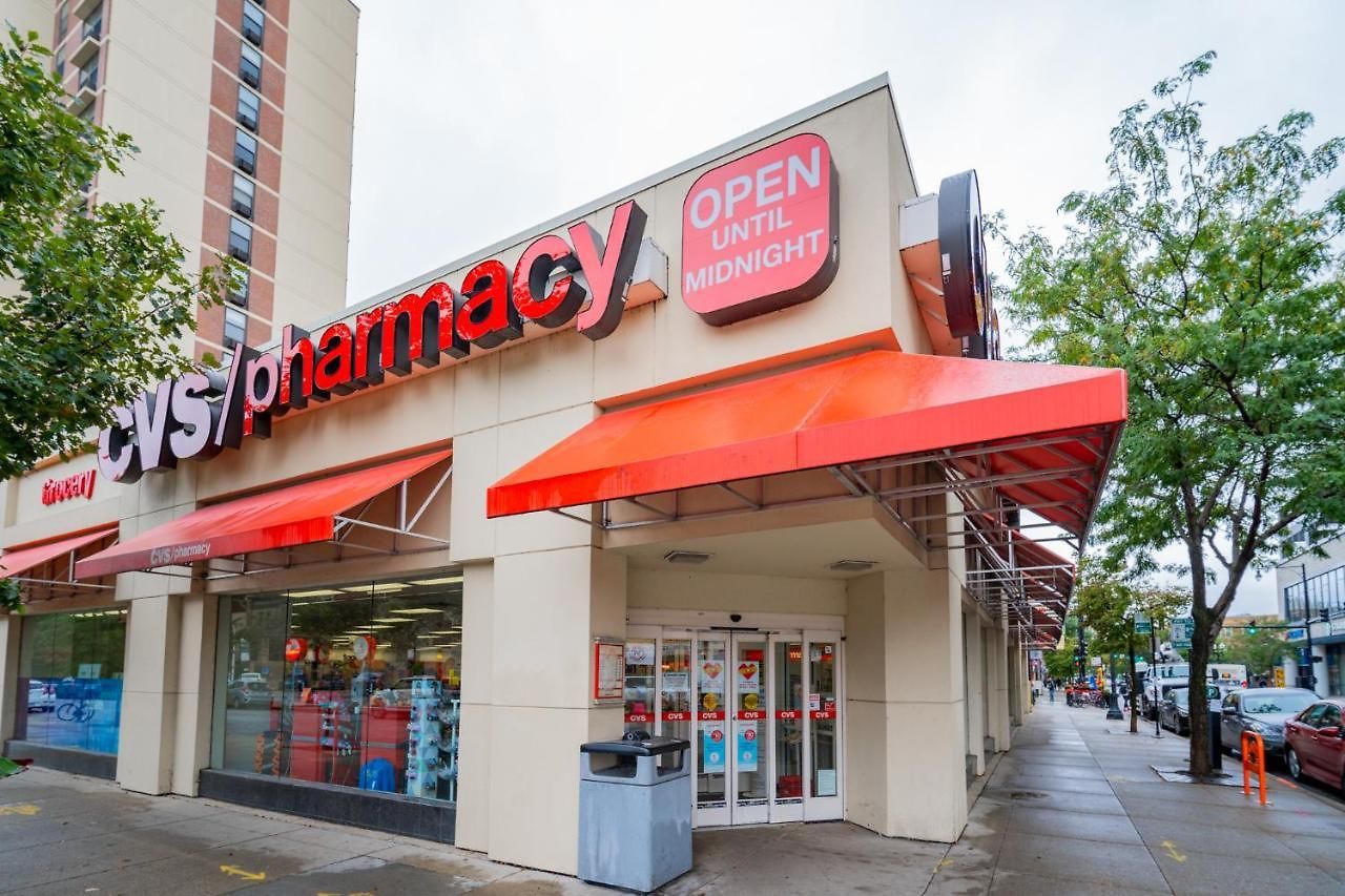Comfy And Complete Near Boystown - Oakdale 317 Rep *