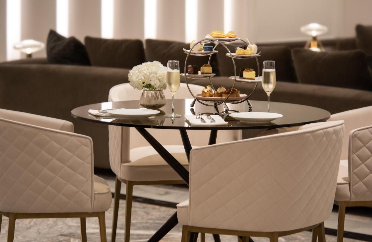 Four Seasons 5*