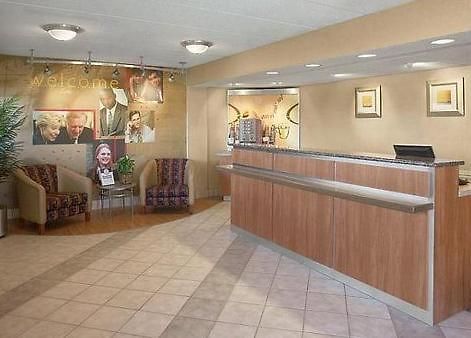 Saint Clair - Magnificent Mile Hotel Chicago