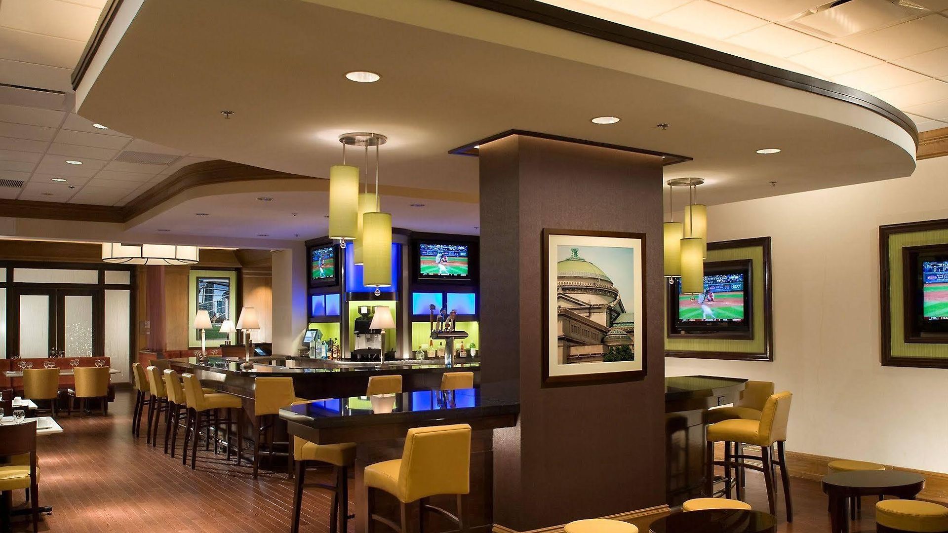 Courtyard By Marriott At Medical District-uic Chicago
