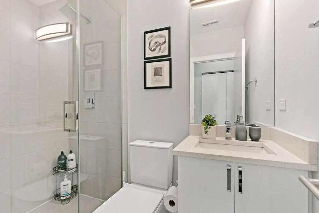 Cozy & Modern 3br - Division 201w 301w Rep Apartment