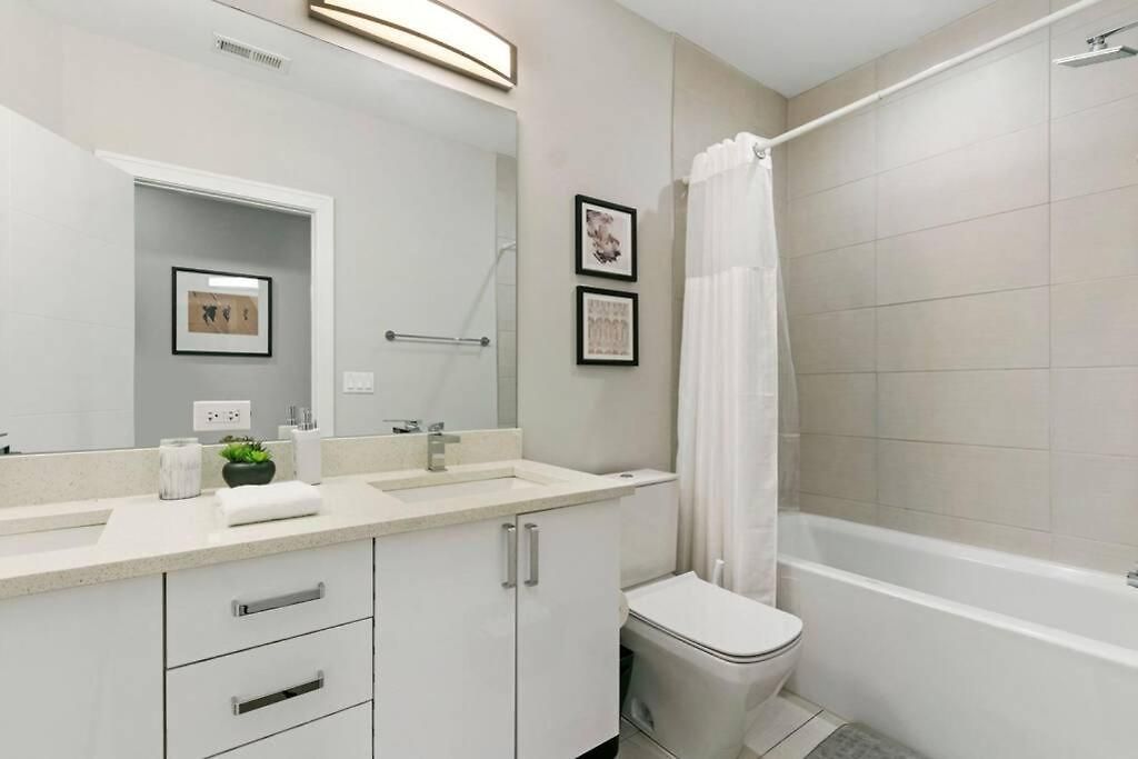 2br Trendy Urban - Division 102w 202w 302w Rep Apartment *