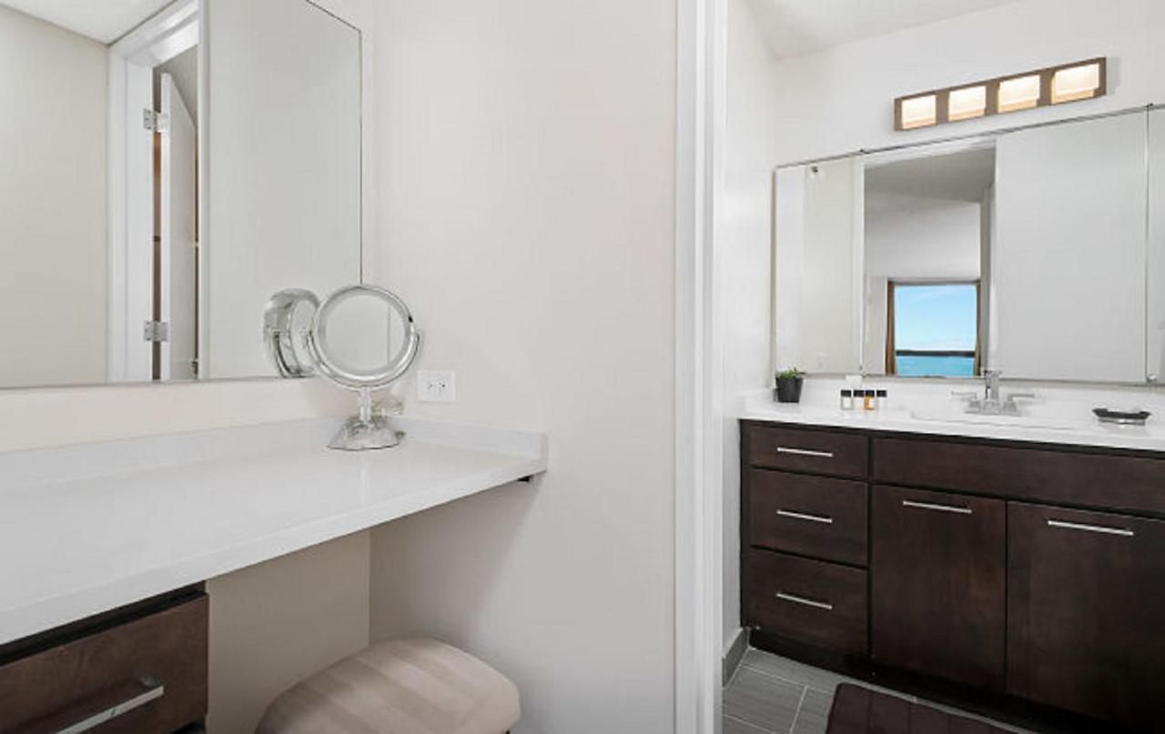 Luxury Downtown Hotel 5*