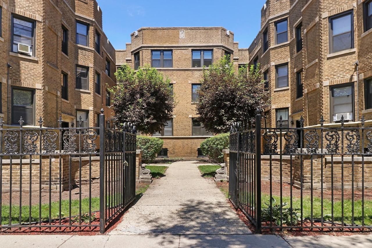 Homey 2br Unit In Boystown, Steps From Everything - Stratford 2n 3n Rep Apartment