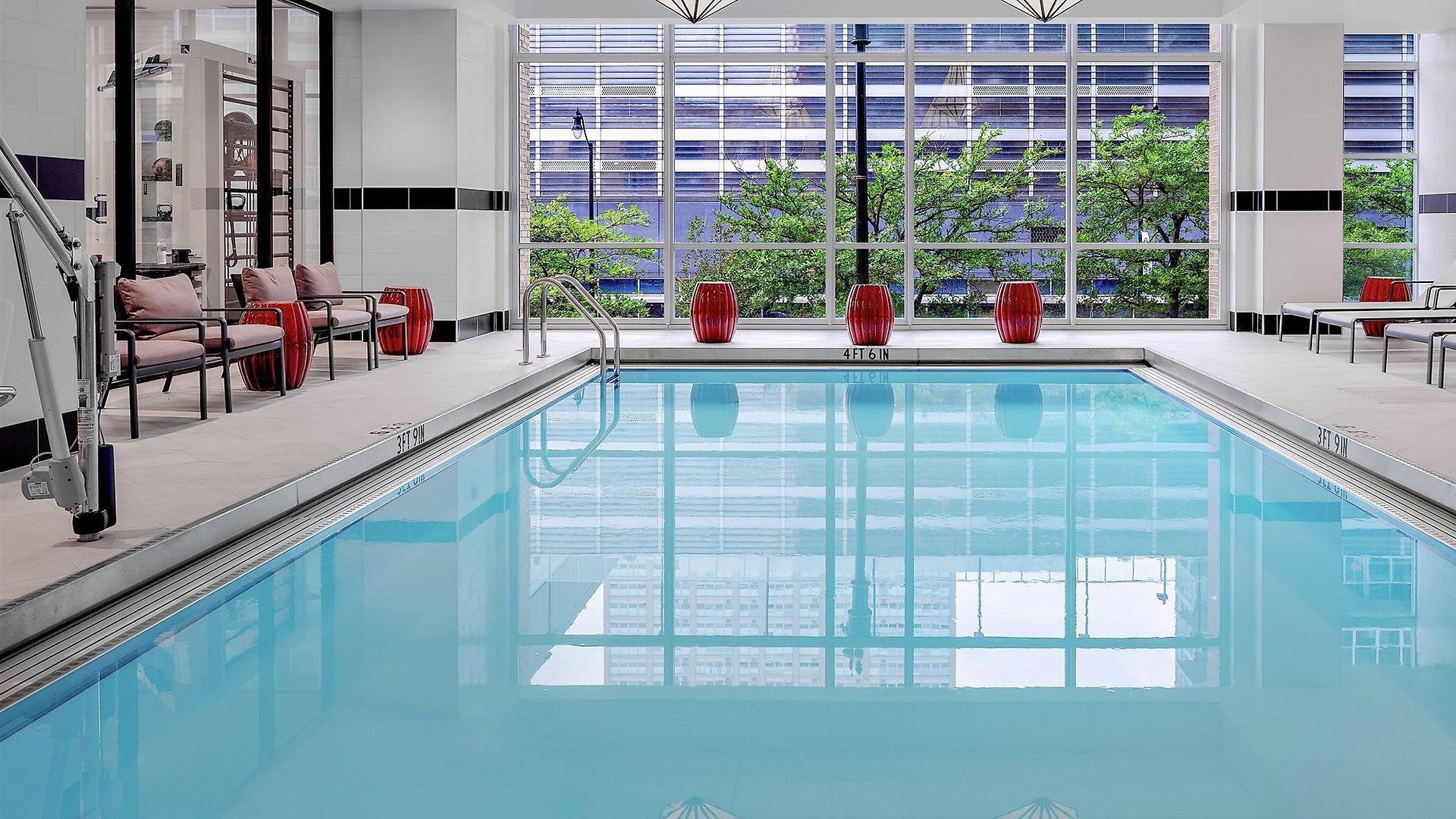 Hampton Mccormick Place Hotel