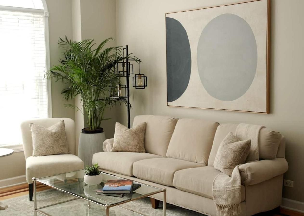 Amazing 3br 3 Ba In Apartment *