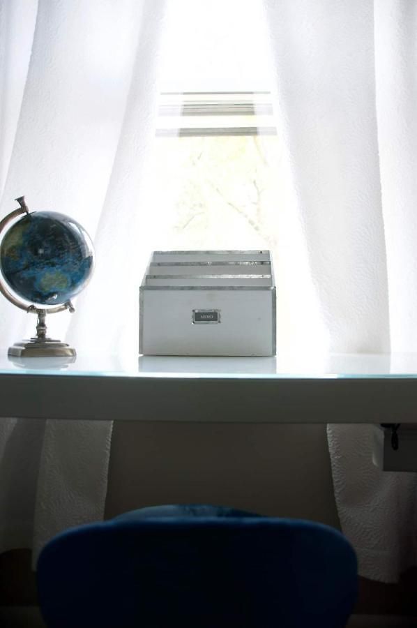 Sunny, Spacious, 3br 1ba Davlin * Chicago