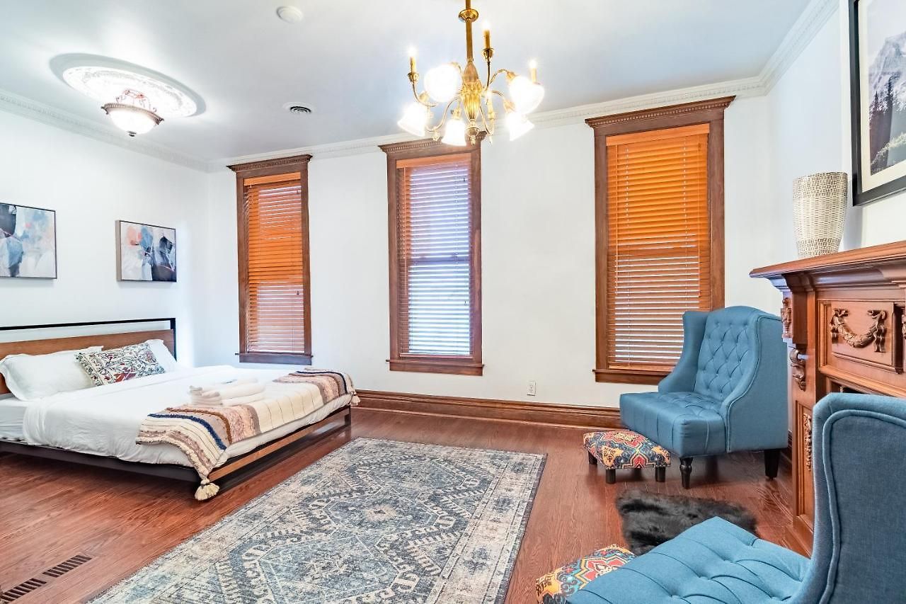 Villa Luxurious Classic Gold Coast For 12 Guests Chicago