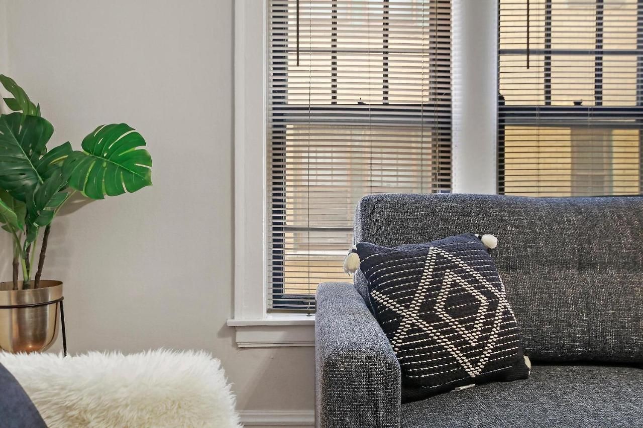 Apartment 1br Calm & Cozy In Lincoln Square - Eastwood 2s Chicago