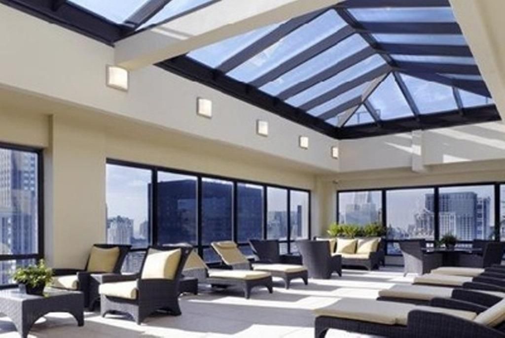 Aparthotel Corporate Suites Network - 233 E. Wacker *
