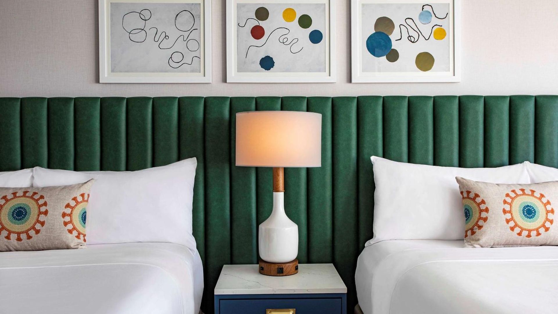 Hotel The Royal Sonesta Downtown 4*