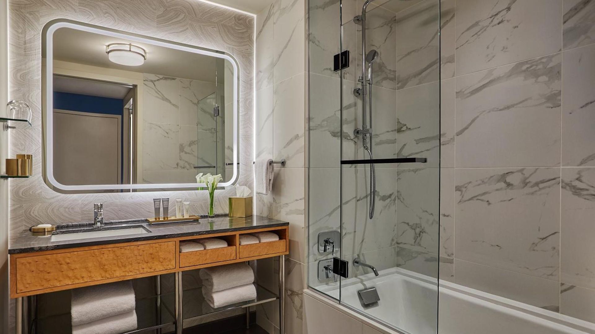 Viceroy 5* Chicago
