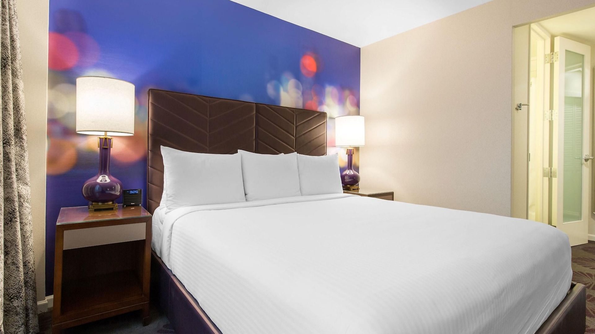 The Collection Magnificent Mile Hotel 4*
