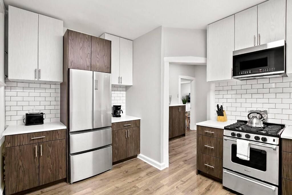2br Stylish In Avondale Close To Shops - Roscoe 1w